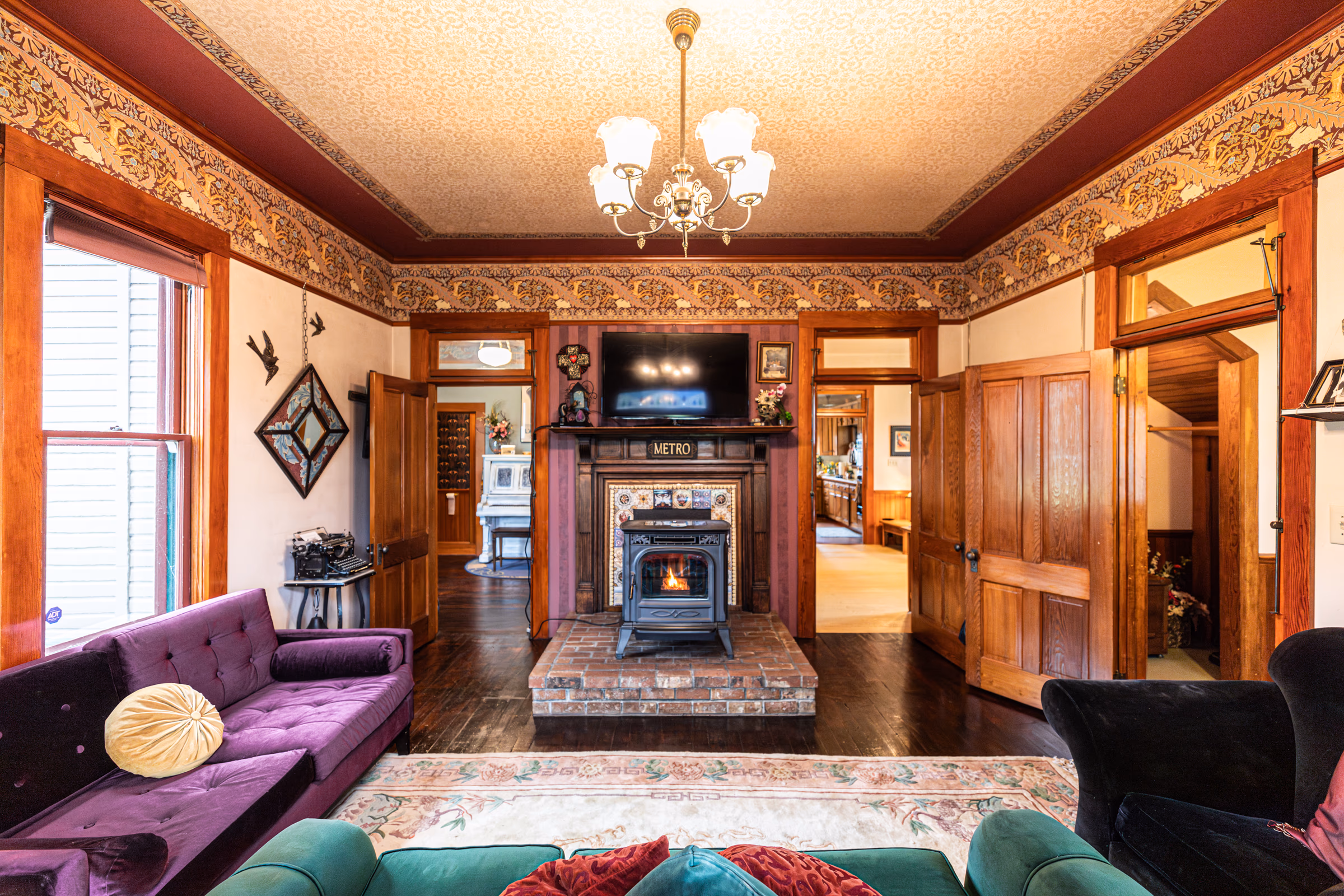 Victorian-style home with mature trees near Glide, Oregon — Douglas County residential property