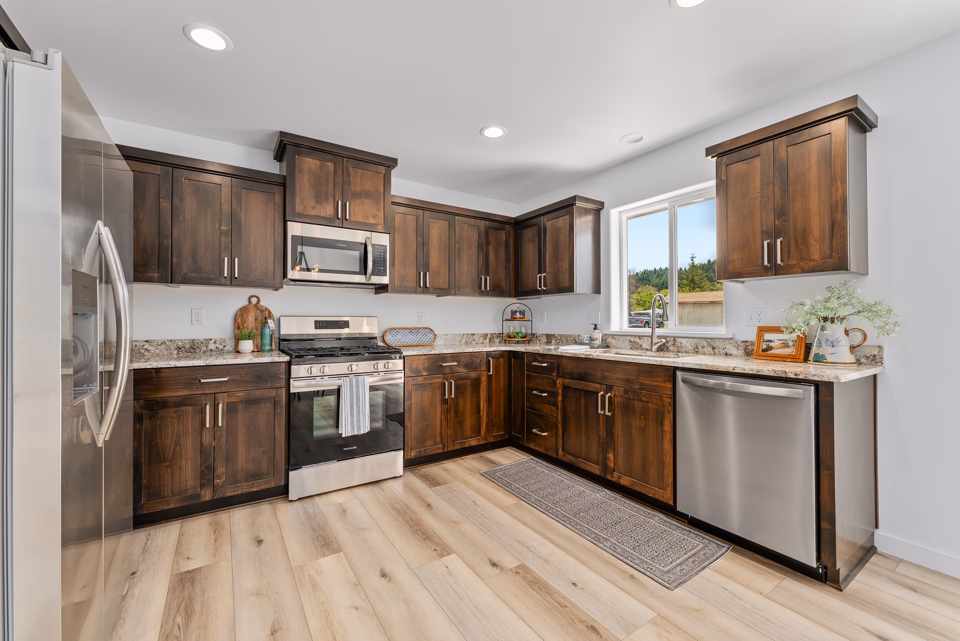 Roseburg Oregon property — probate and estate sales representation by Aaron Cherry